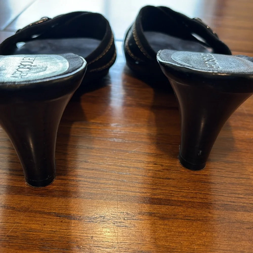 Aerosoles Leather Heels - Picture 7 of 12